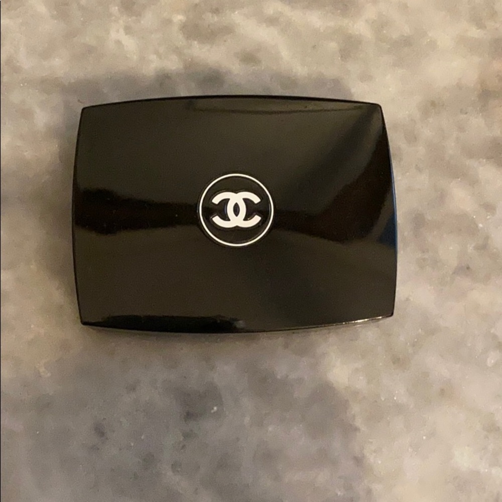 Chanel eye shadow